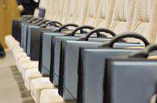 Избирком зарегистрировал 18 кандидатов в депутаты парламента Крыма