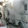 В Севастополе на стоянке загорелся автобус