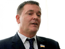 Регионал Колесниченко возмущён, что в Air Onix прокурора Крыма зарегистрировали по «корочке»