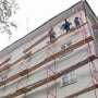 В Евпатории рабочий сорвался с высоты четвертого этажа
