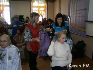 Керченские пенсионеры участвовали в акции «Красота спасет мир»