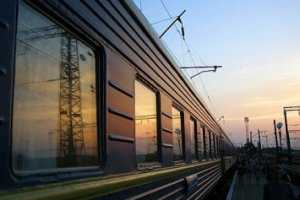 Из-за ремонта путей приостановлена предварительная продажа билетов на поезда в Крым