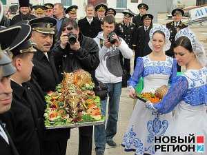 В Севастополе встретили российские корабли, вернувшиеся с «внезапных» учений