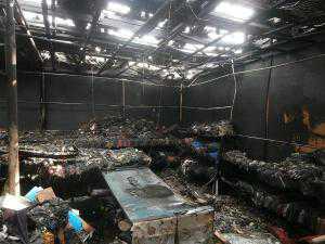 На рынке «Таврия» в Симферополе сгорели два магазина