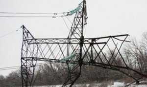 Падение опоры ЛЭП в Херсонской области — причина энергодефицита в Крыму