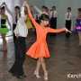 Крымские школьники танцуют вальс по программе керченского преподавателя