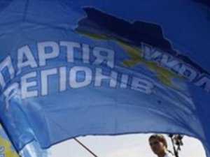 «Регионалы» продолжают чистку в крымских рядах