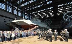 На заводе в Феодосии построили крупнейший в мире десантный корабль для ВМС Китая