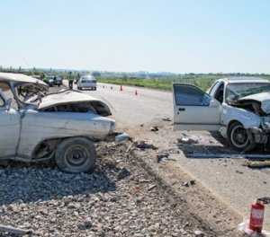Под Севастополем в столкновении двух машин погибли оба водителя