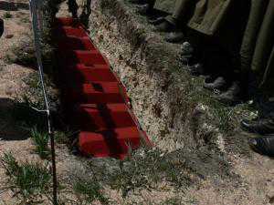 Под Керчью перезахоронили останки сорока советских воинов