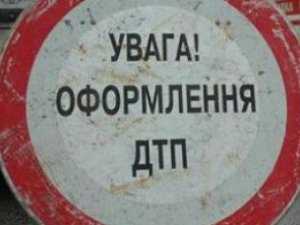 Россиянин на легковушке убился в Крыму, протаранив грузовик