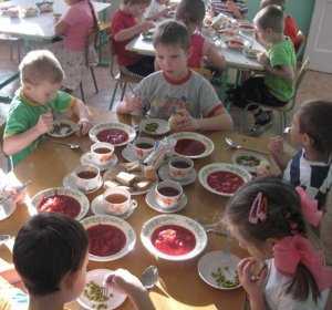 Суд отменил решение сельсовета в Крыму о компенсации стоимости питания в детсаду