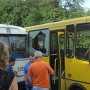 В Симферополе не поделили дорогу троллейбус и автобус