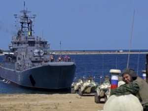 Россияне и украинцы занялись бомбометанием у берегов Крыма