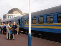 Каждые 14 минут в Симферополь пребывает пассажирский поезд, – Козак