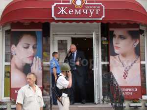 Охранника ювелирки в Севастополе убил милиционер