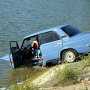 В Крыму в рисовом канале утонул автомобиль с супружеской четой