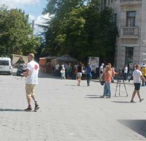 В центре Симферополя провели акцию по борьбе с гепатитом