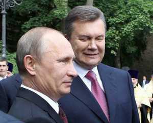 Януковичу и Путину подарили колокольчики