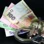 Земельного чиновника задержали в Крыму на взятке в 8 тыс. гривен.
