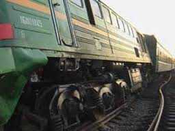 Крымский поезд сошел с рельсов в Запорожской области