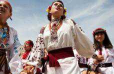 В Евпатории проведут марш в вышиванках