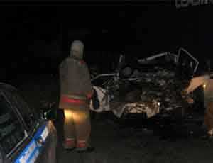 На крымской трассе авто молдаван в ночное время столкнулось с машиной русских туристов