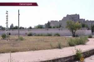 В Евпатории власти не дают разрешения на реконструкцию стадиона