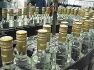 100 тонн спирта и водки изъяли на заводе в Крыму