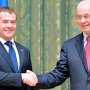 Азаров намерен подписать соглашение с ЕС, а затем разобраться с Россией с помощью ВТО