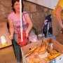 Туристам в Крыму посоветовали не покупать продукты питания у стихийных торговцев