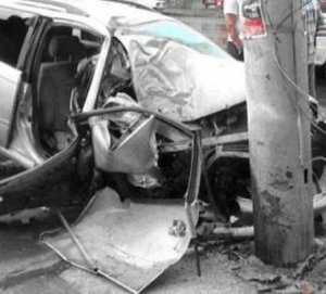 Возле Бахчисарая погибли два человека в перевернувшейся машине