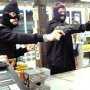 В Феодосии вооруженные грабители в масках вынесли продукты из магазина