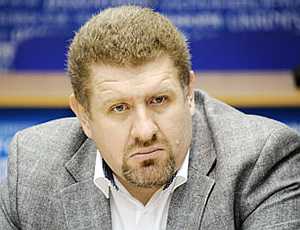 Украинский политолог: Население в порыве патриотизма уже отказывается от российских товаров