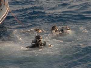 Водолазы подняли кормовое орудие с затонувшей субмарины