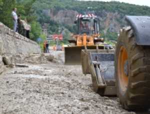 Отсутствие водоотводов стало причиной схода селевого потока на трассе Ялта — Севастополь