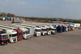 В Крыму задумались о создании парковок для грузовиков