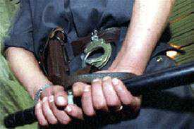 В Симферополе двоих милиционеров осудили за пытки