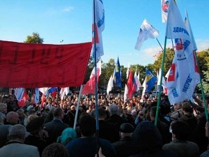 В Севастополе на митинге против пескососов потребовали отставки Яцубы