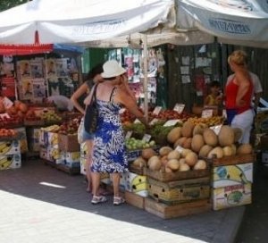 Сеть торговых точек в Ялте решили дополнительно сократить