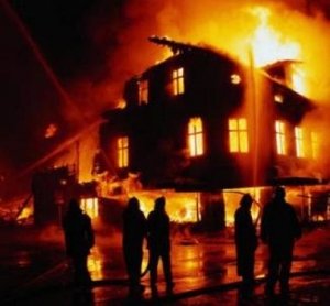 В Ночное Время в Гаспре сгорел трехэтажный дом