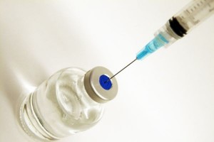 В больницах Крыма не хватает вакцин для обязательных прививок