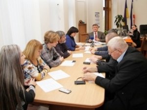 Семь кандидатов в депутаты сошли с предвыборной гонки в Крыму