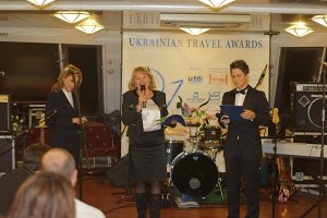 Крымская туристическая компания «Голубая лагуна» получила премию Ukrainian Travel Awards — 2013 как лучший оператор детского туризма в Украине