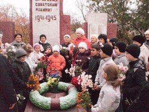 Во всех отделениях Красногвардейского терцентра отмечают 69-ю годовщину освобождения Украины