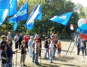 Правозащитники обвинили партию Януковича в эксплуатации детей на митингах