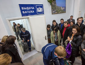 Аэропорт «Симферополь» вернул выдачу багажа на доисторический уровень