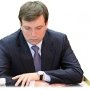 В Крыму министра Скорика провожают на новую должность алыми розами