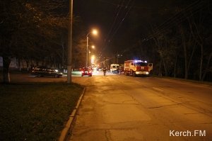 В Керчи Камаз сбил троллейбусную опору, пострадал ребенок