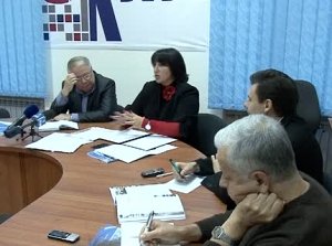 Крымские политологи оценили деятельность правительства Автономии под началом Анатолия Могилева